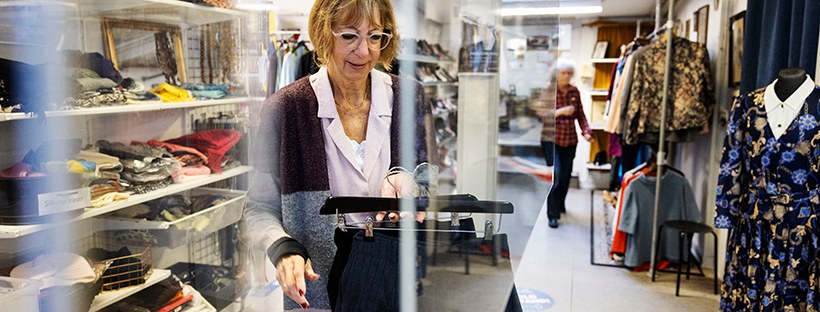 Genbrugsbutik på Frederiksberg med unikke fund til kvinder og børn